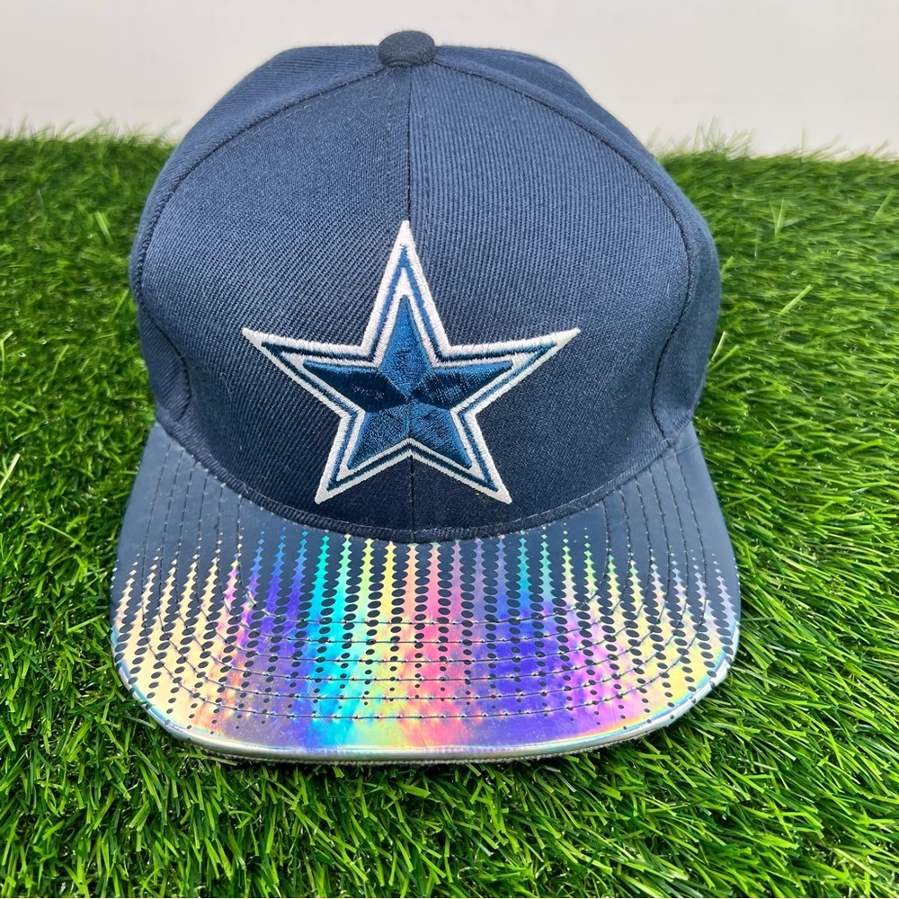 Mitchell & Ness Dallas Cowboys wool snapback NFL vintage collection.